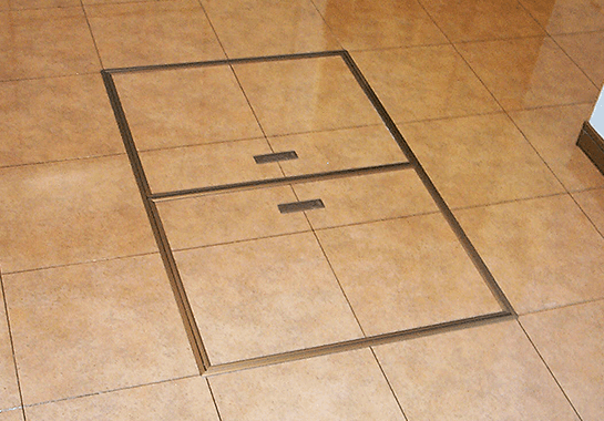 マンション（キッチン）でのフロアコーティング施工事例（UVコート）